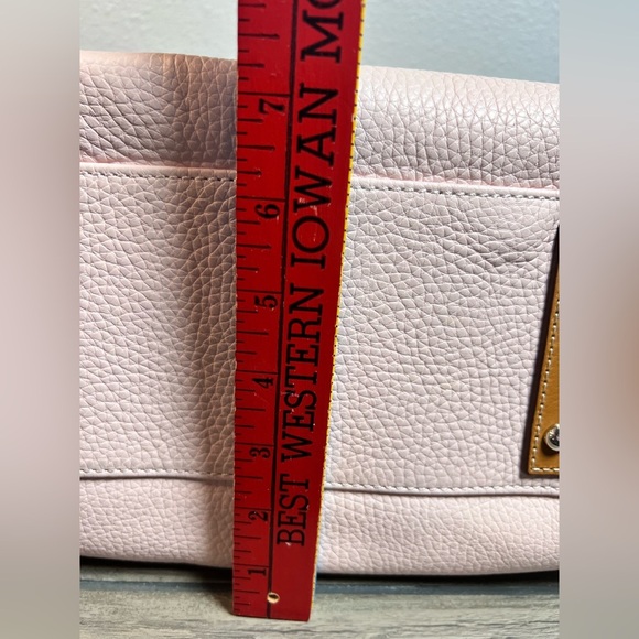 Dooney & Bourke NEW Women’s Blush Pink Pebble Leather Barrel Satchel - Picture 8 of 16